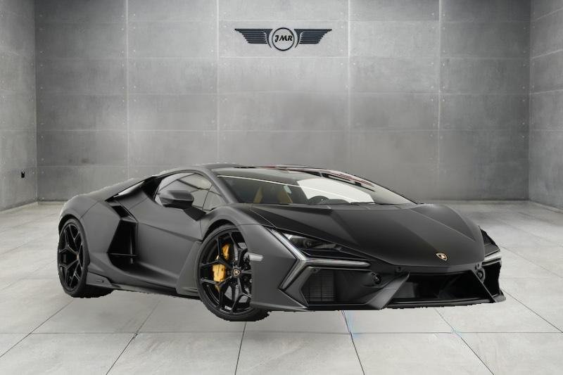 Lamborghini Revuelto 2024